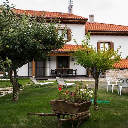 Gasthaus Casa De La Cadena Asiáin Exterior foto