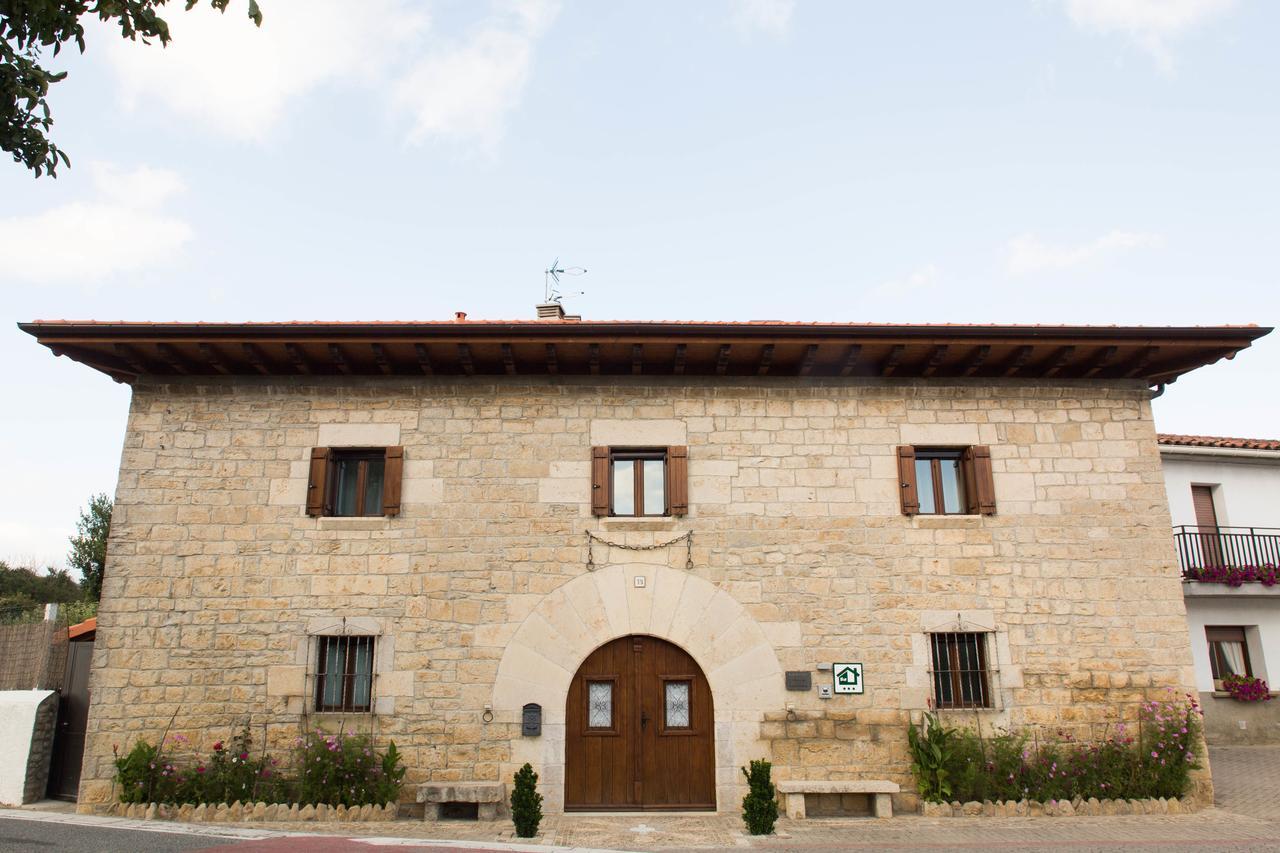Gasthaus Casa De La Cadena Asiáin Exterior foto